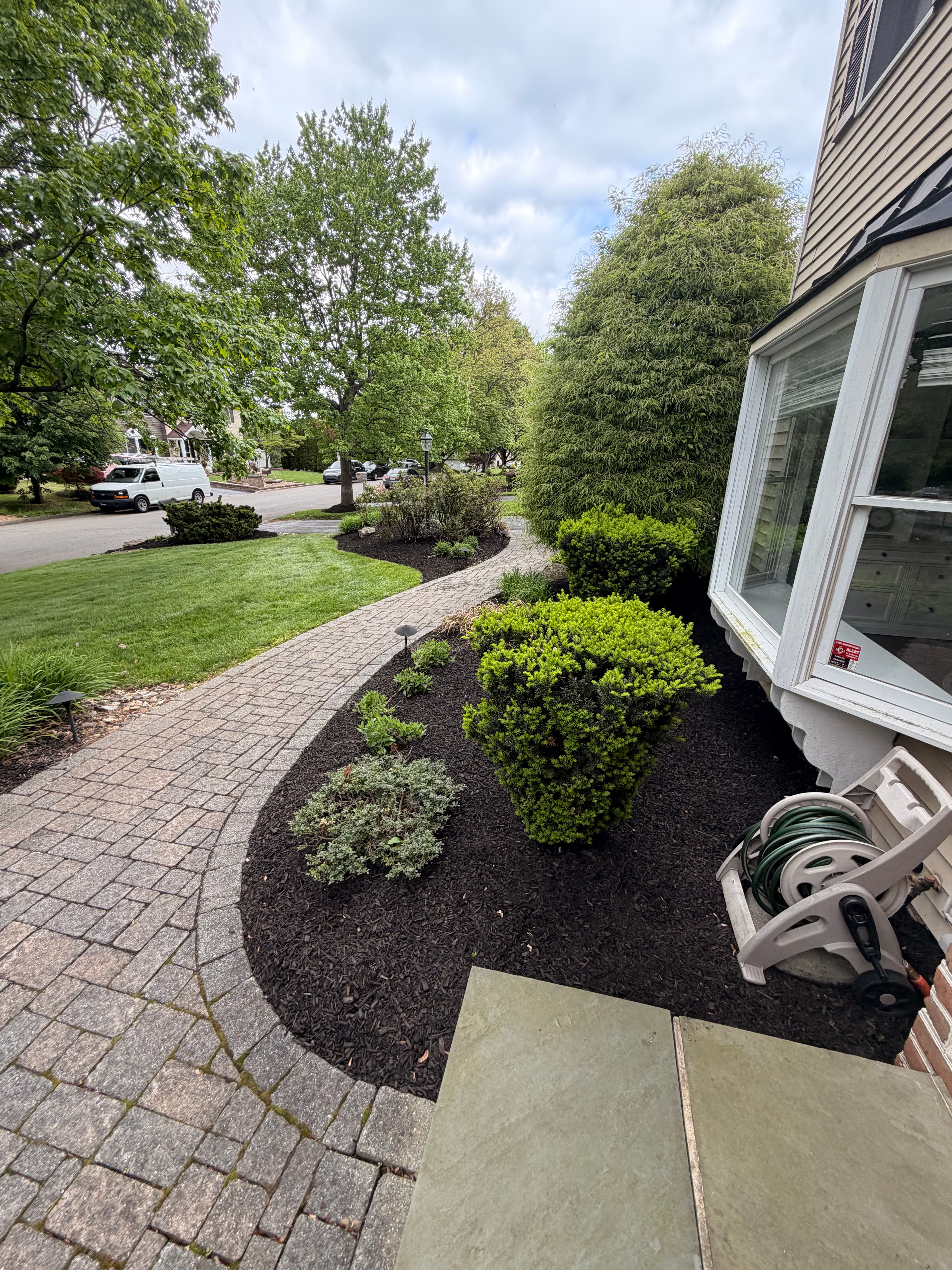 Project Fresh Mulch and Clean Beds Across Bethlehem and the Lehigh Valley image