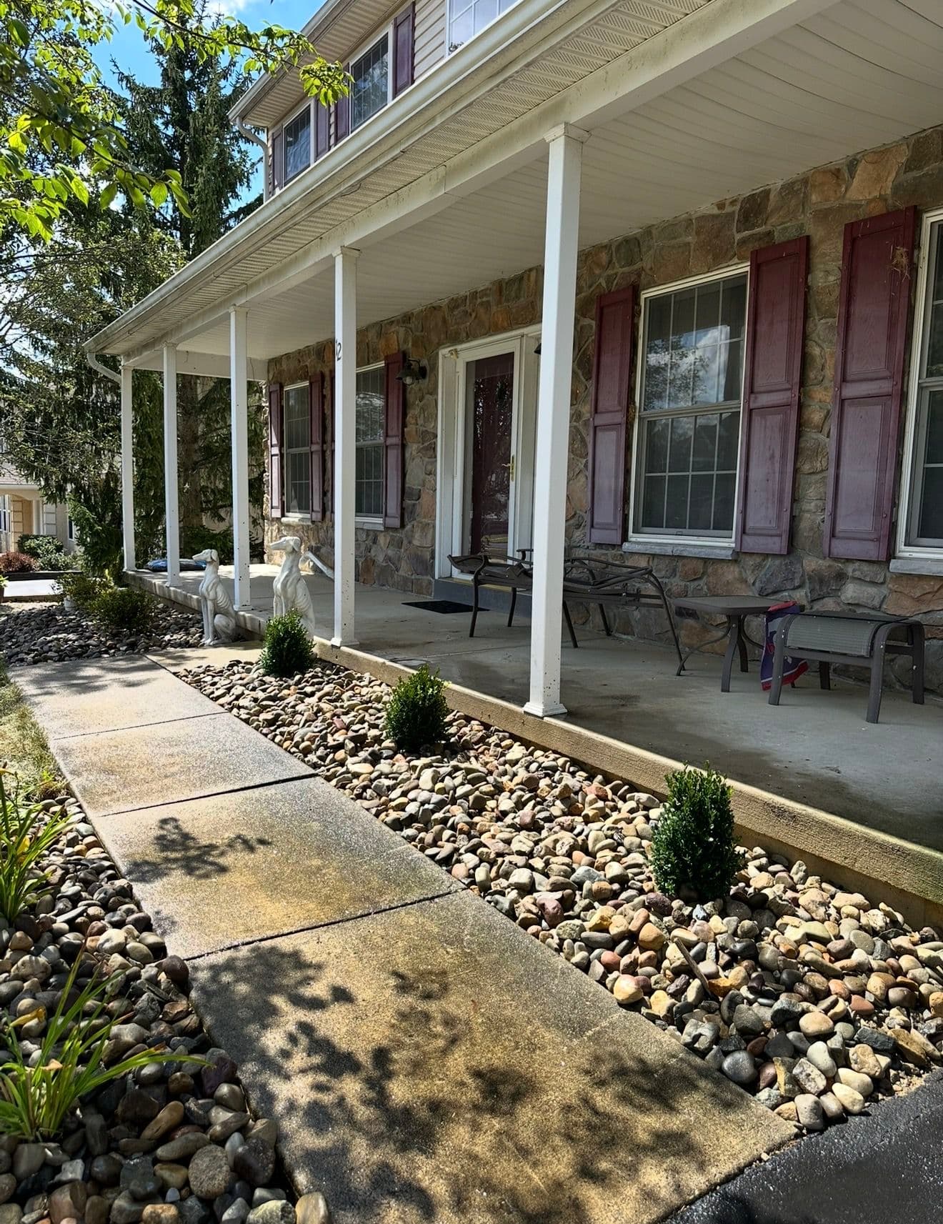 Gallery photos for Delaware River Rock Beds That Actually Look Good Year-Round: Image #1